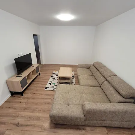 Apartman Neva דירה *